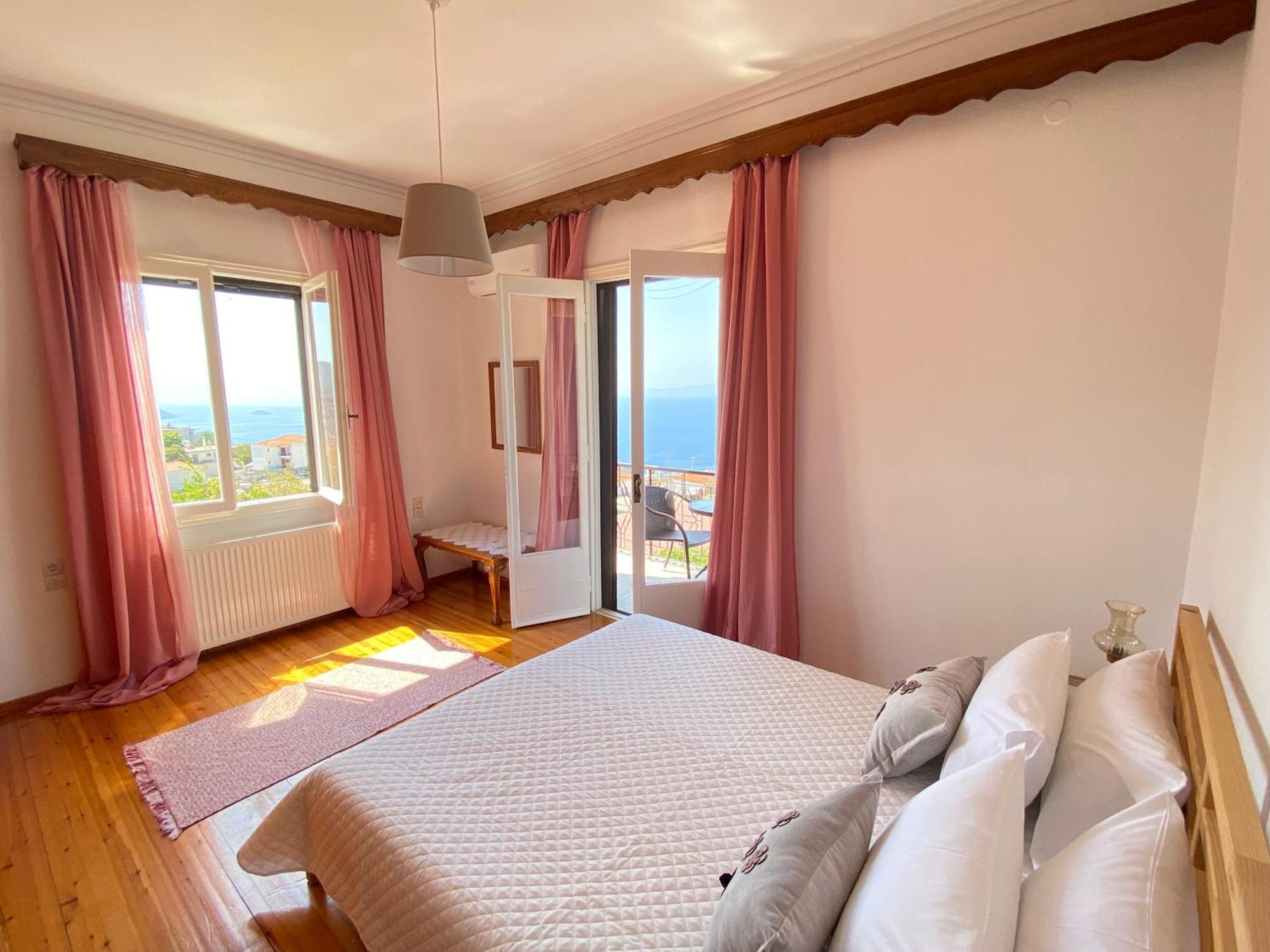 Villa Demie And George Ηouse Loutraki  Exterior foto